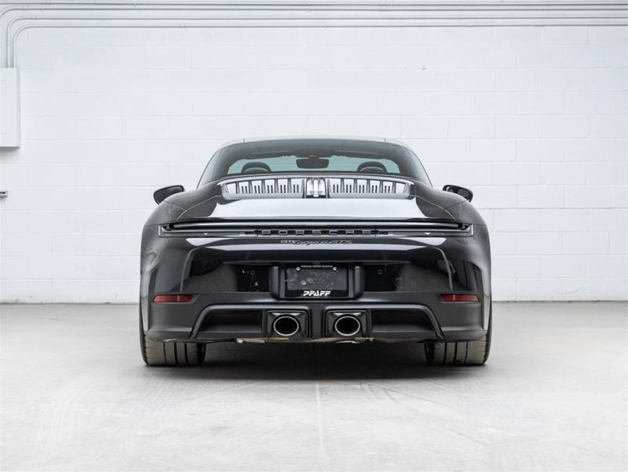 2025 Porsche 911  Photo