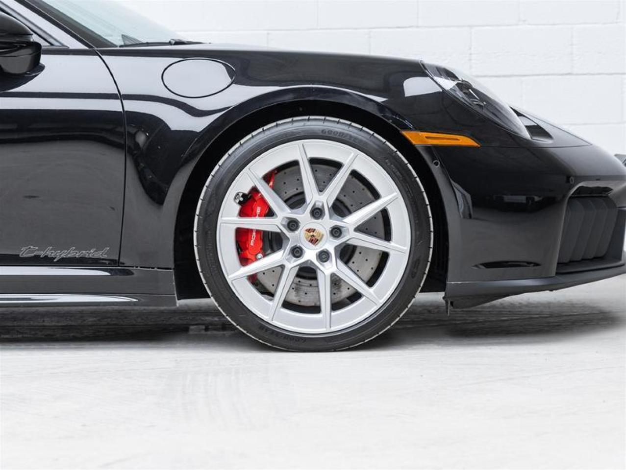 2025 Porsche 911  Photo