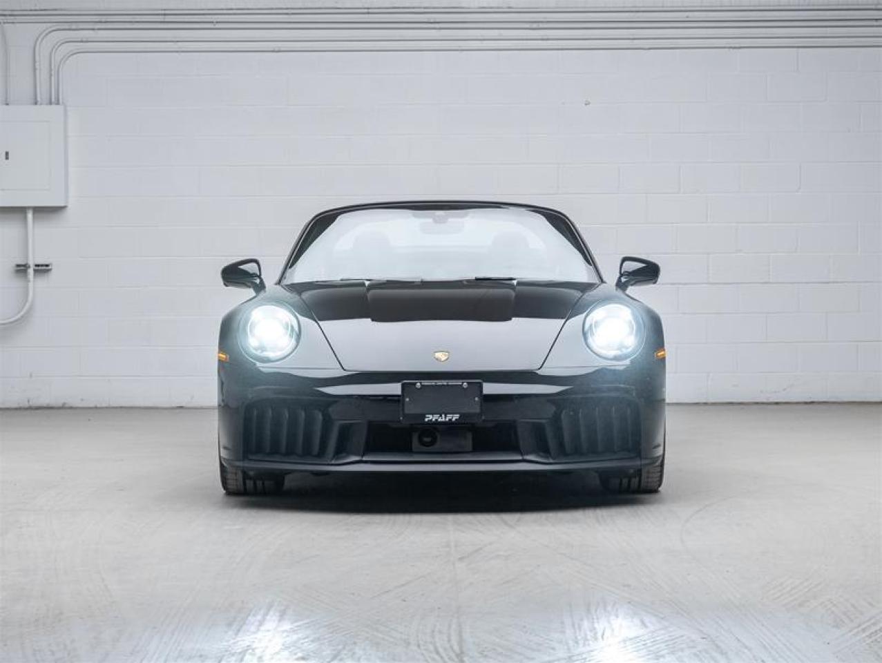 2025 Porsche 911  Photo