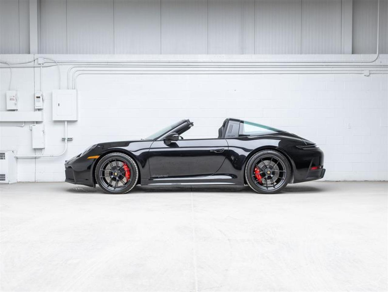 2025 Porsche 911  Photo