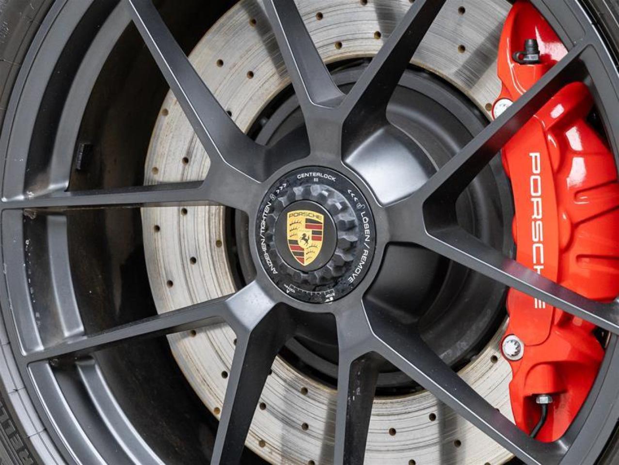 2025 Porsche 911  Photo