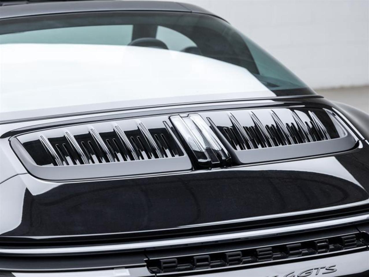 2025 Porsche 911  Photo