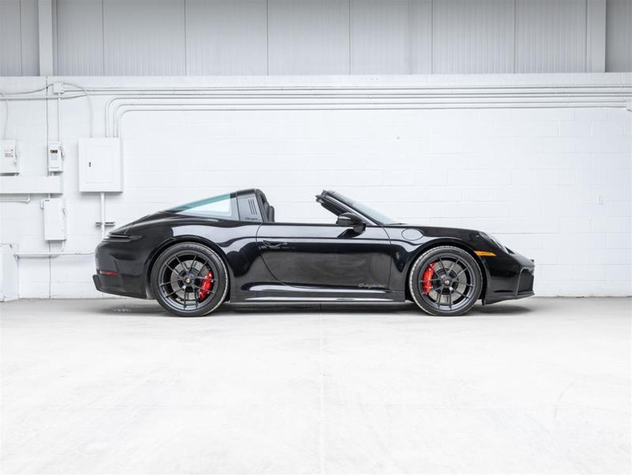 2025 Porsche 911  Photo