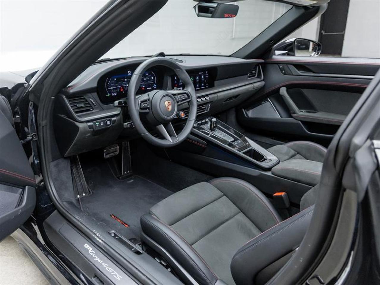 2025 Porsche 911  Photo