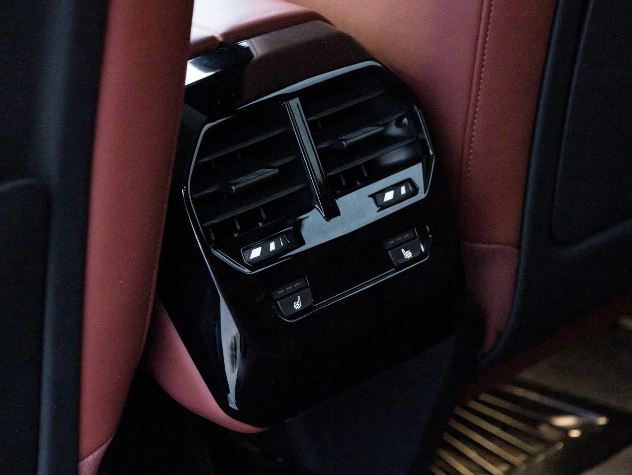 2023 BMW iX xDrive40 4dr All-Wheel Drive Sports Activity Vehicle Photo