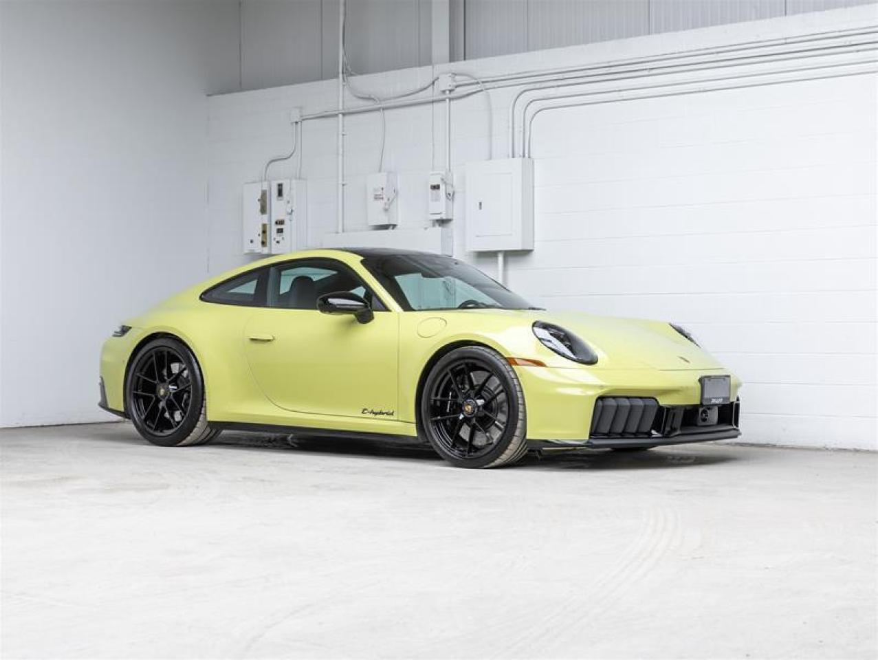 2025 Porsche 911  Photo