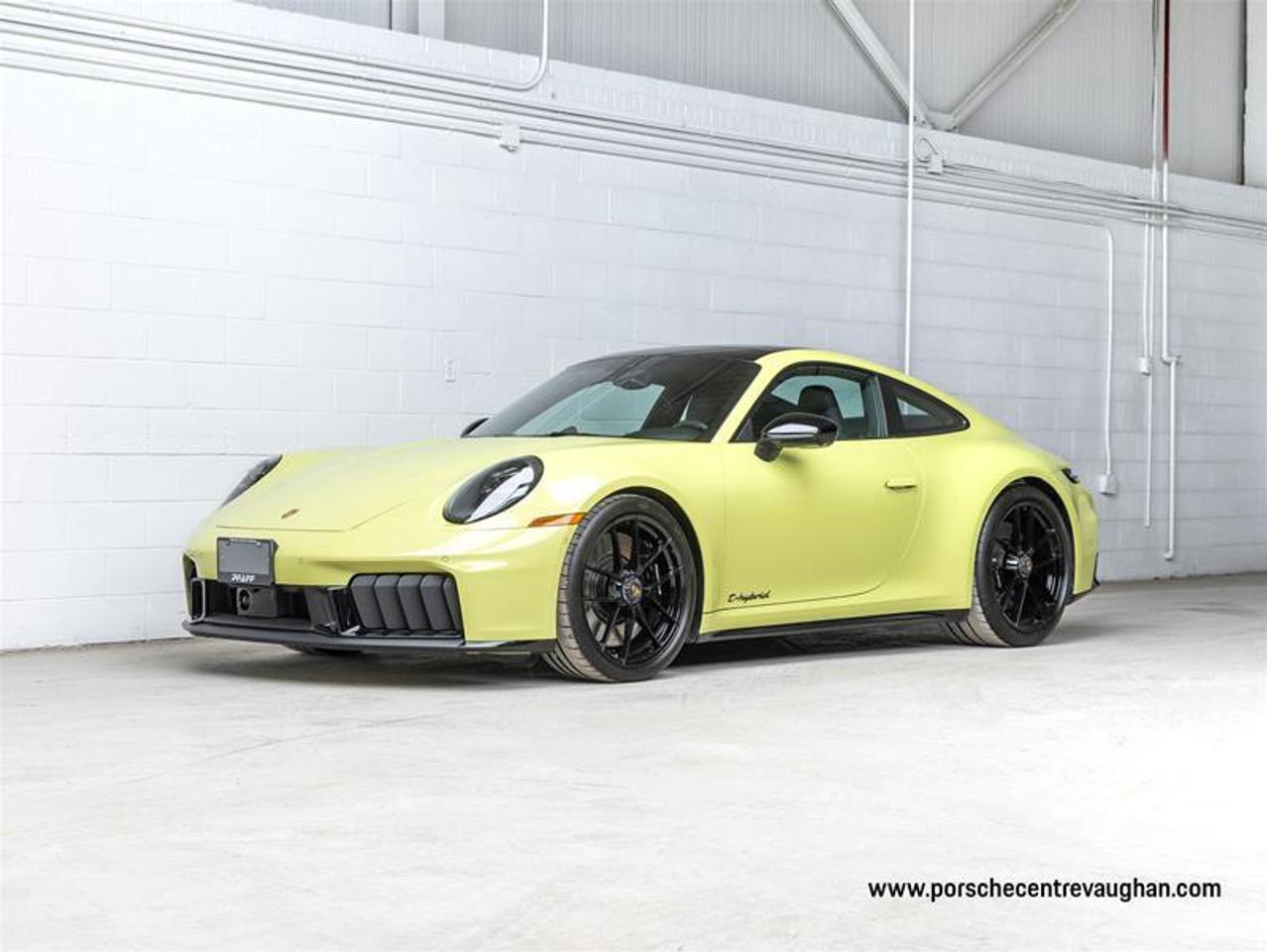 2025 Porsche 911  Photo