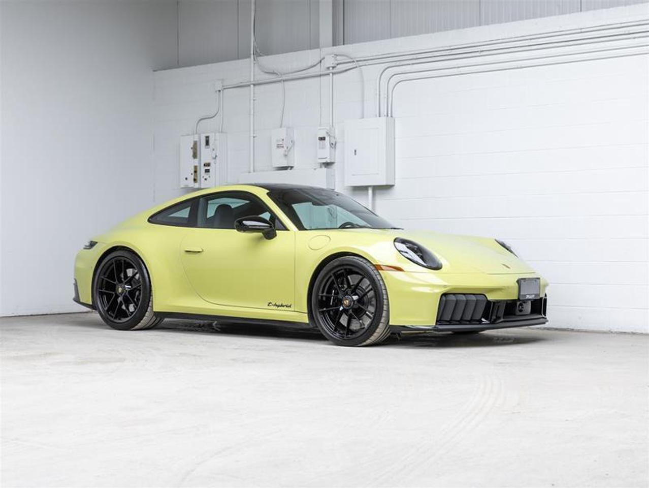 2025 Porsche 911  Photo
