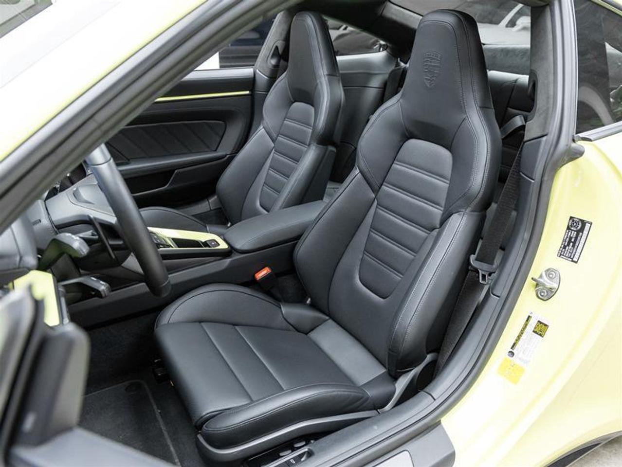 2025 Porsche 911  Photo