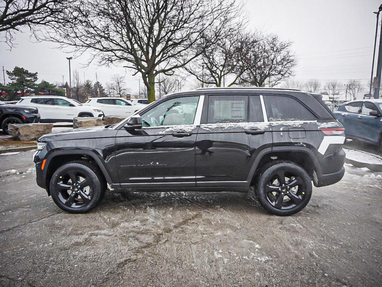 2025 Jeep Grand Cherokee  Photo