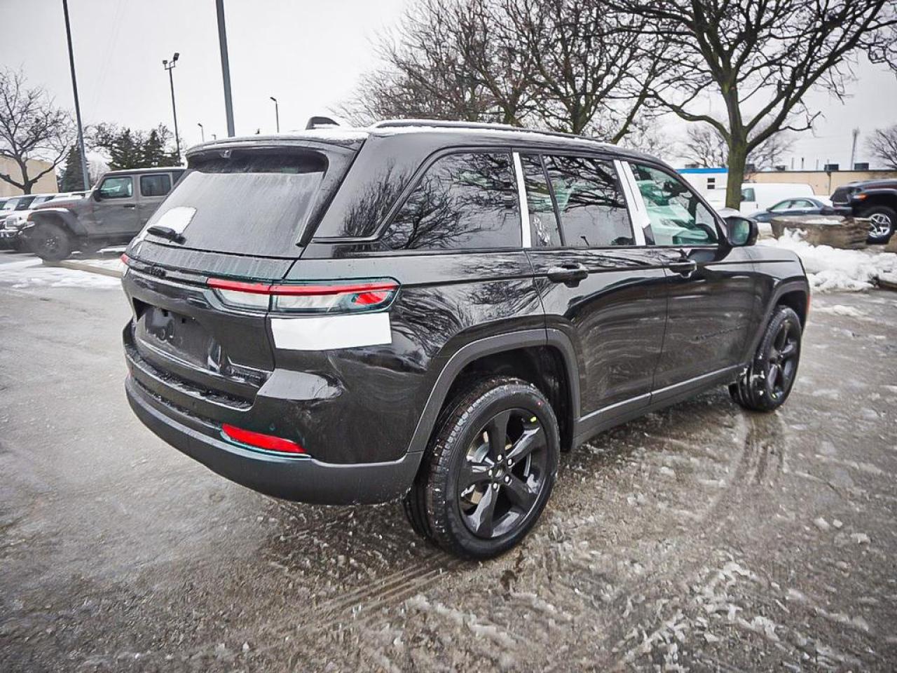 2025 Jeep Grand Cherokee  Photo