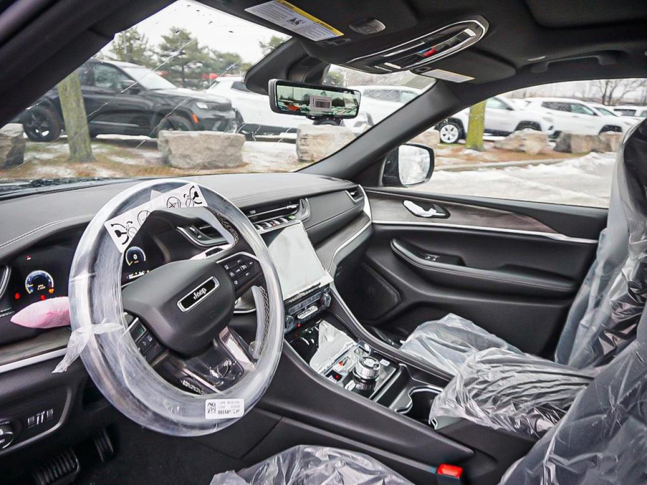 2025 Jeep Grand Cherokee  Photo