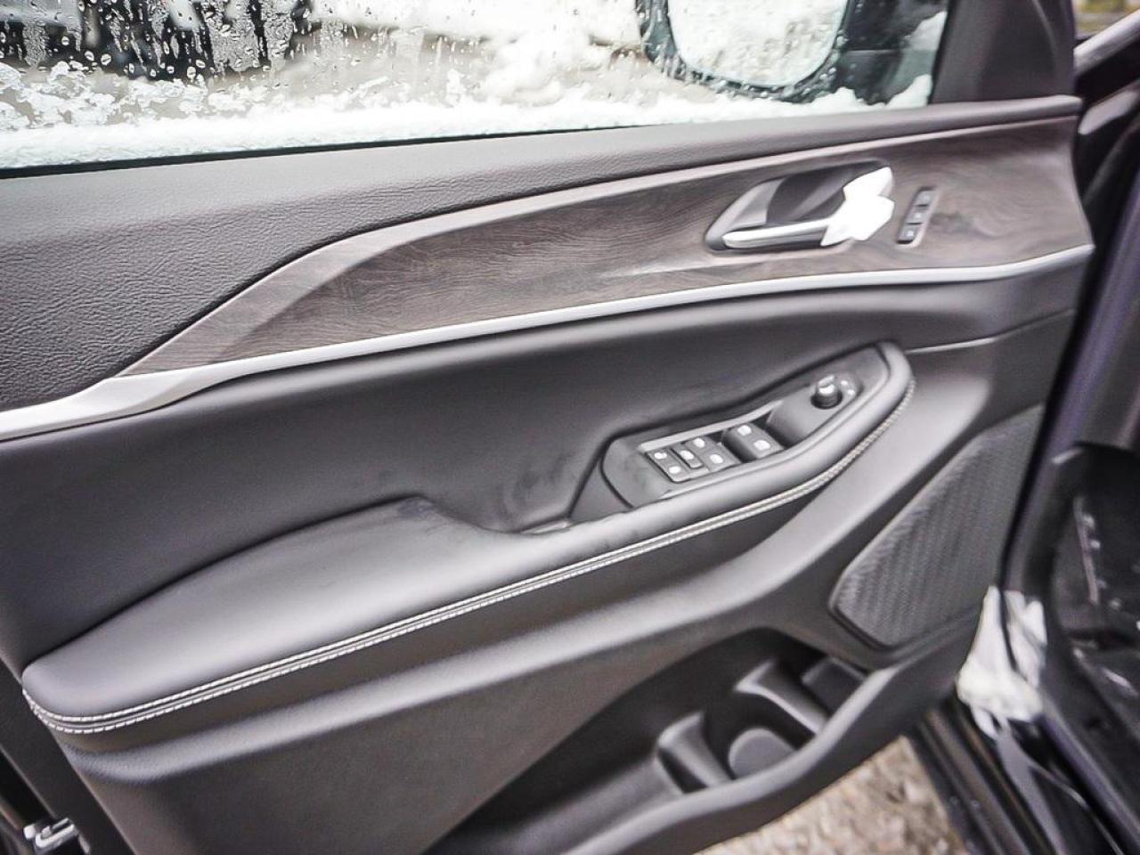 2025 Jeep Grand Cherokee  Photo