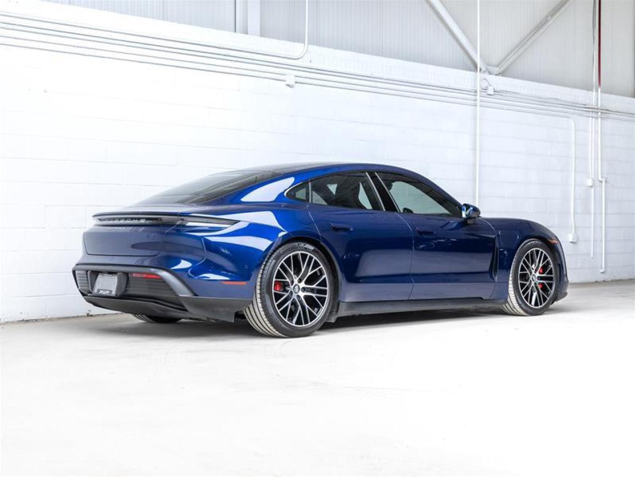 2022 Porsche Taycan  Photo