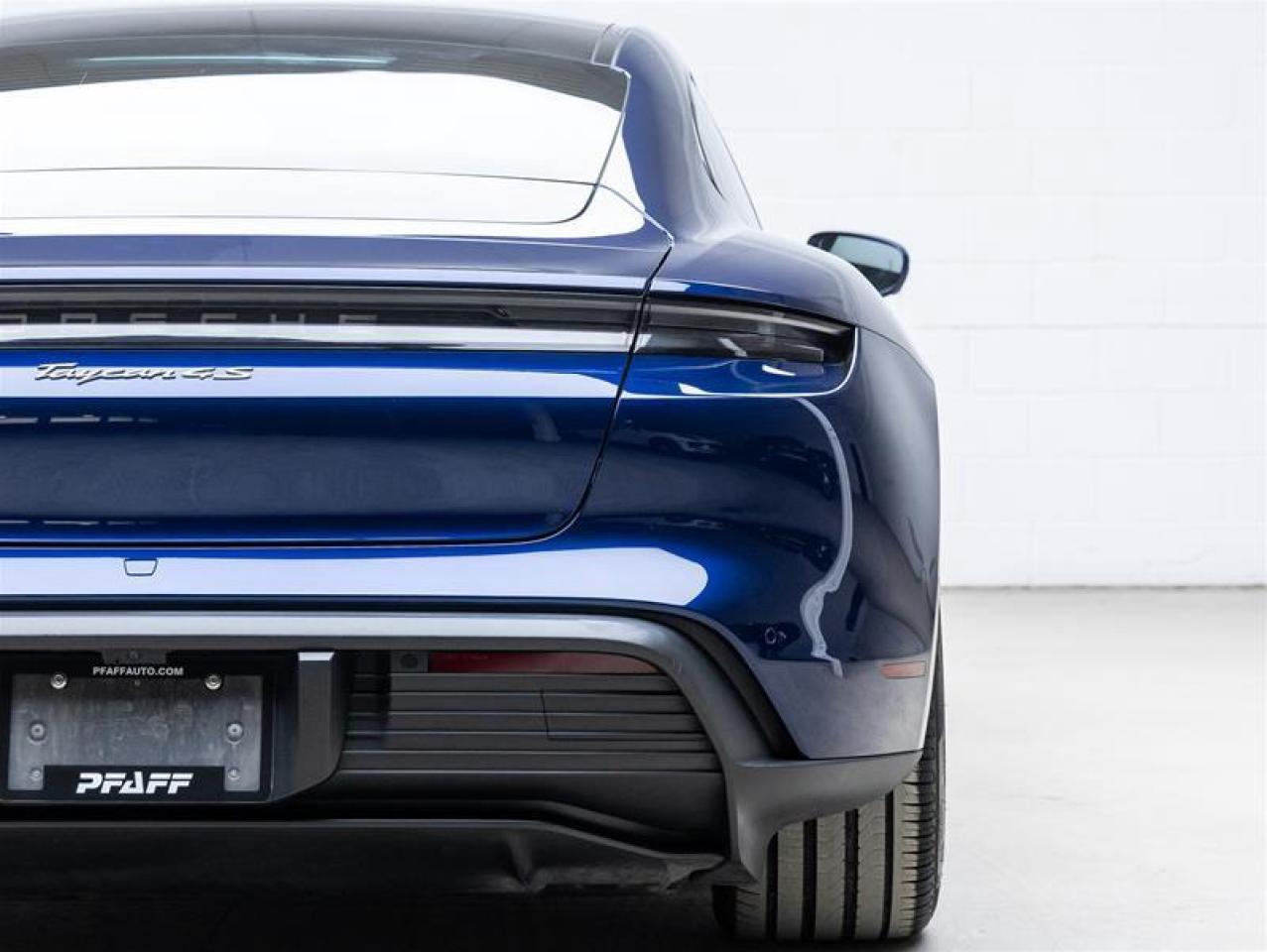 2022 Porsche Taycan  Photo