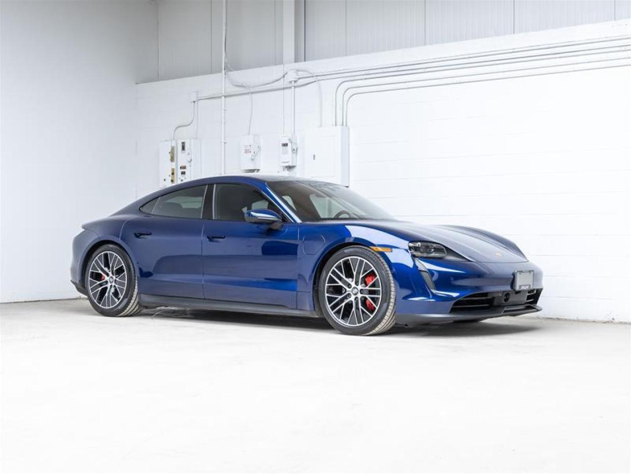 2022 Porsche Taycan  Photo