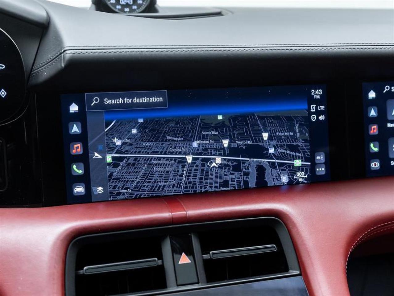 2022 Porsche Taycan  Photo