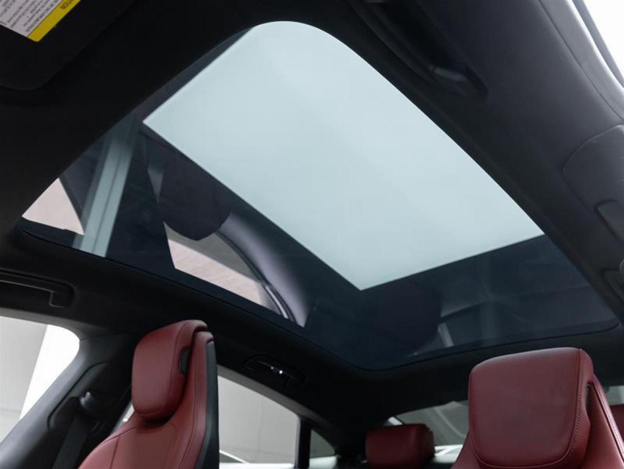 2022 Porsche Taycan  Photo