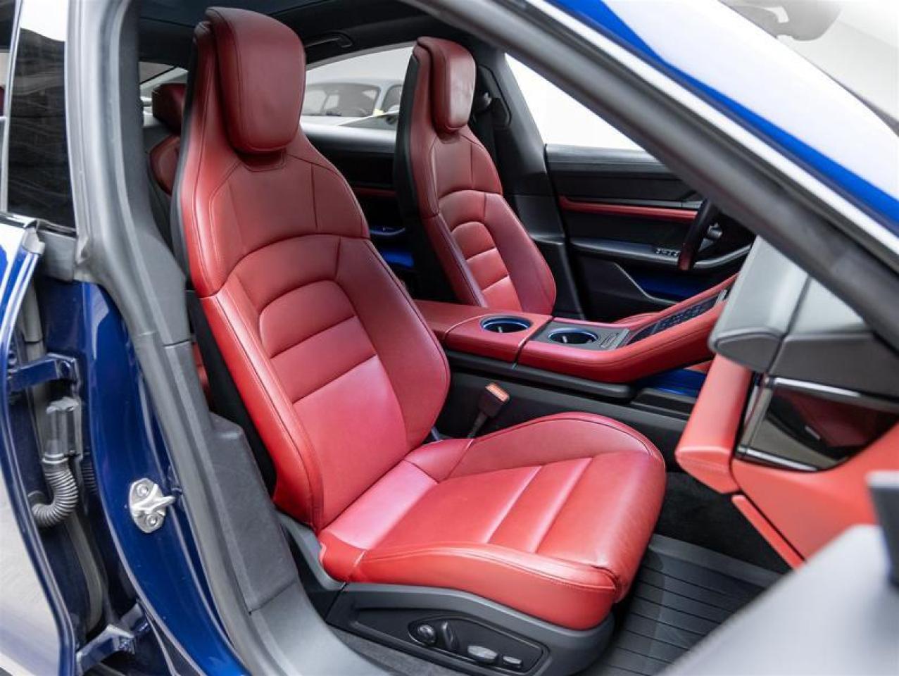 2022 Porsche Taycan  Photo