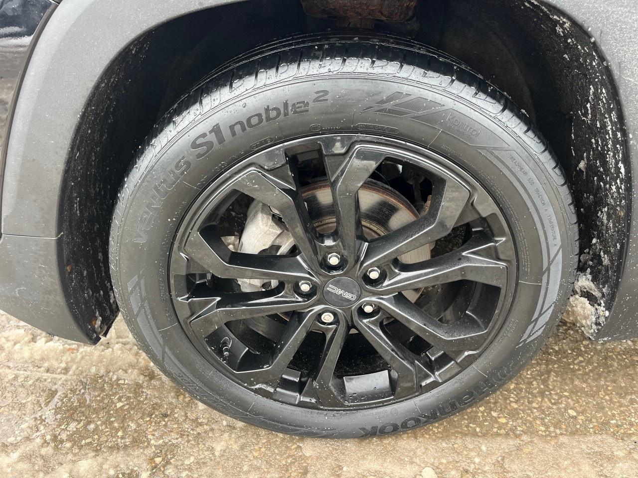 2019 GMC Terrain FWD SLE Photo