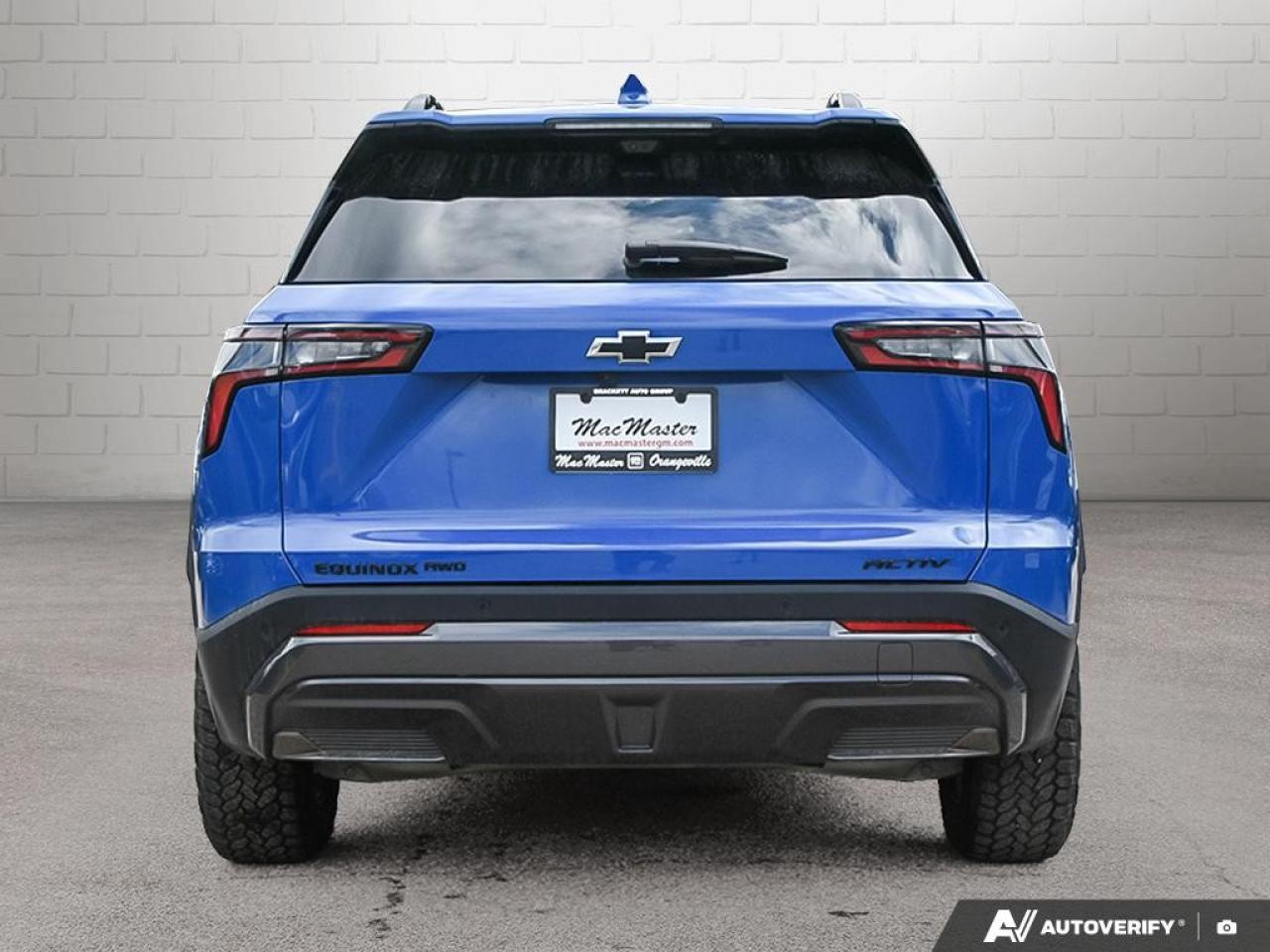 2025 Chevrolet Equinox AWD ACTIV Photo3