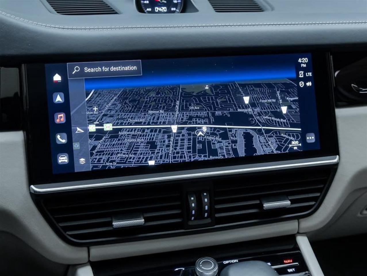 2022 Porsche Cayenne  Photo