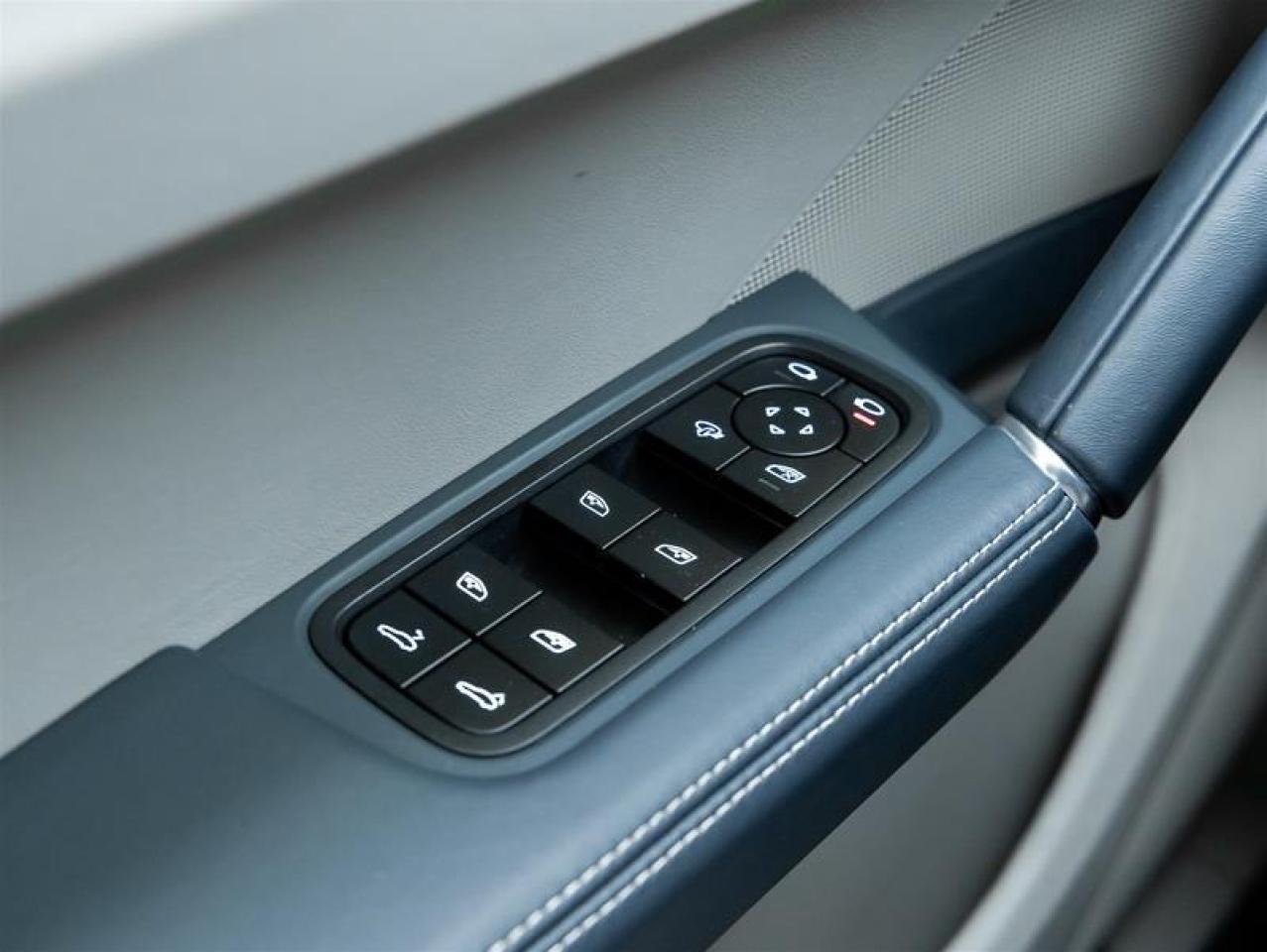 2022 Porsche Cayenne  Photo