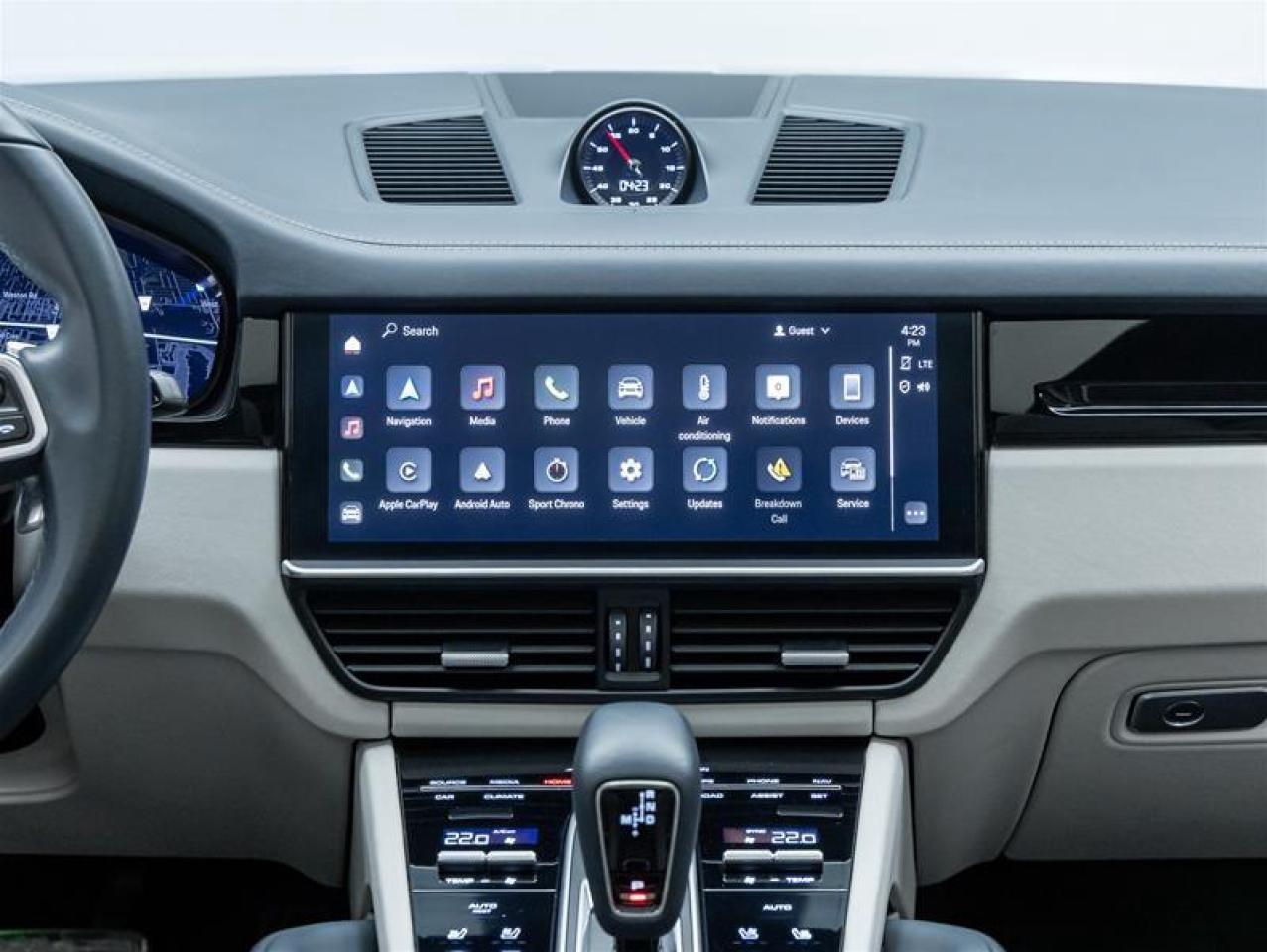 2022 Porsche Cayenne  Photo