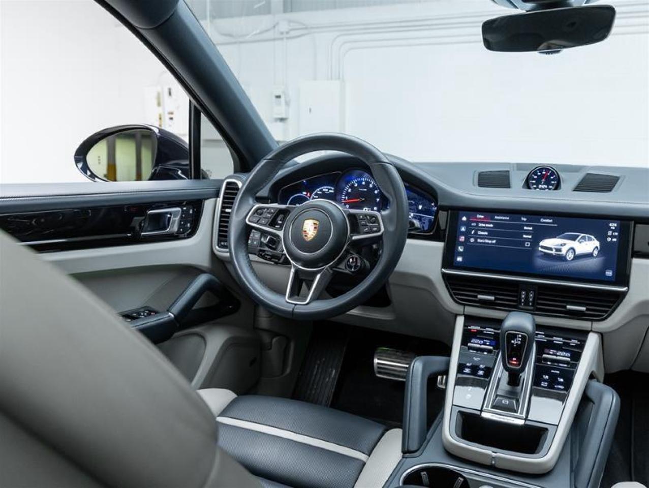 2022 Porsche Cayenne  Photo