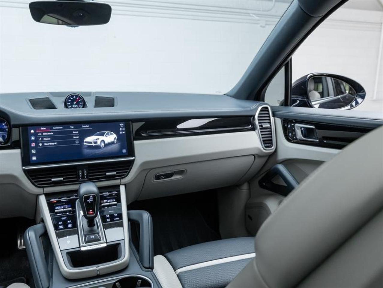 2022 Porsche Cayenne  Photo