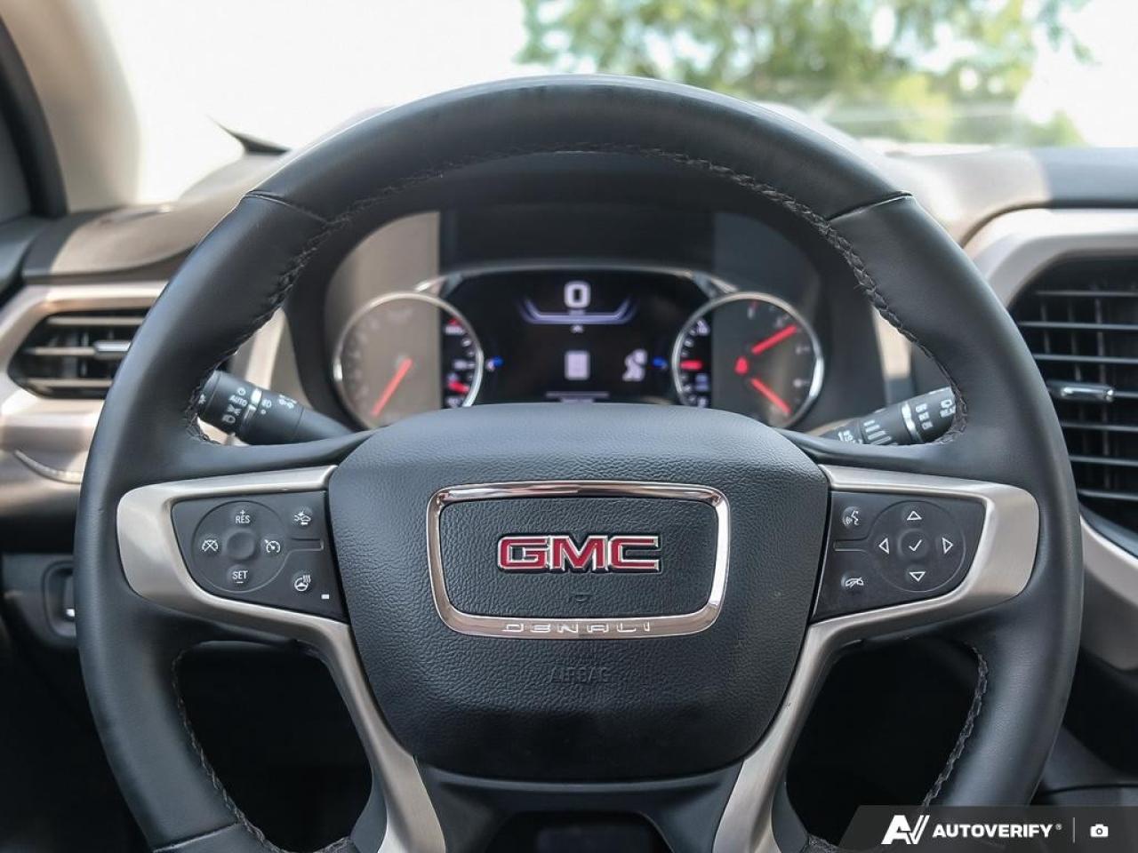 2023 GMC Acadia AWD DENALI Photo