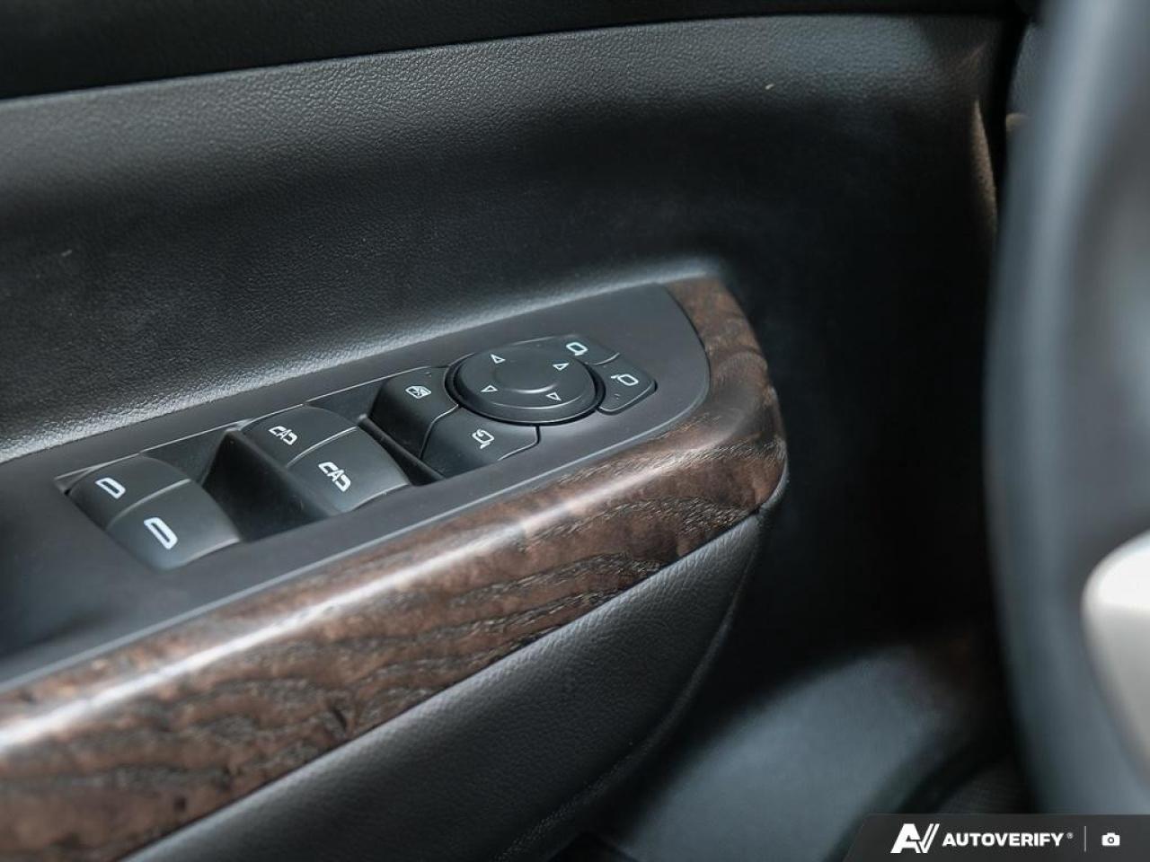 2023 GMC Acadia AWD DENALI Photo