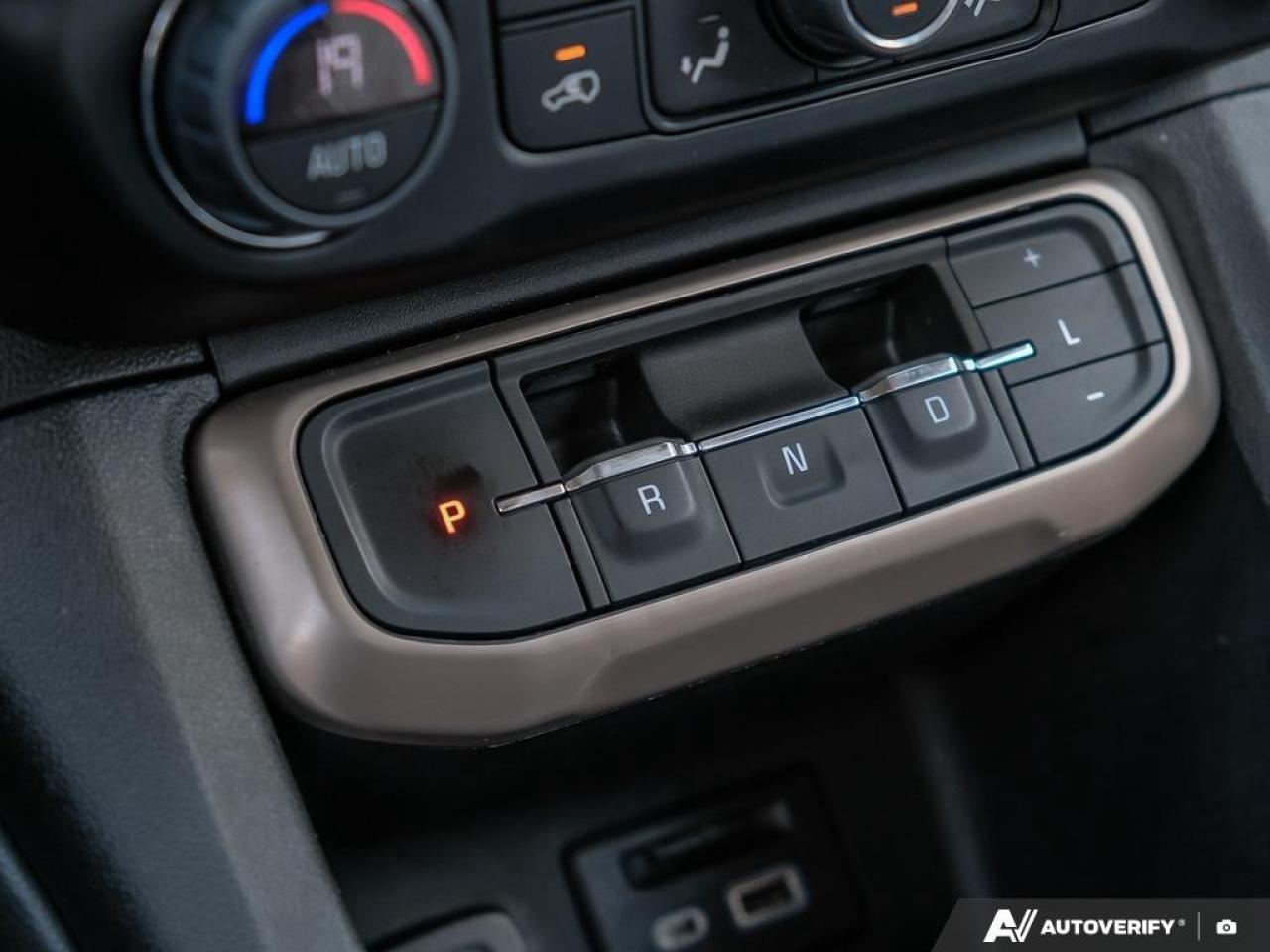 2023 GMC Acadia AWD DENALI Photo