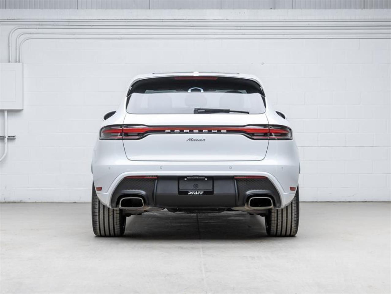 2025 Porsche Macan  Photo