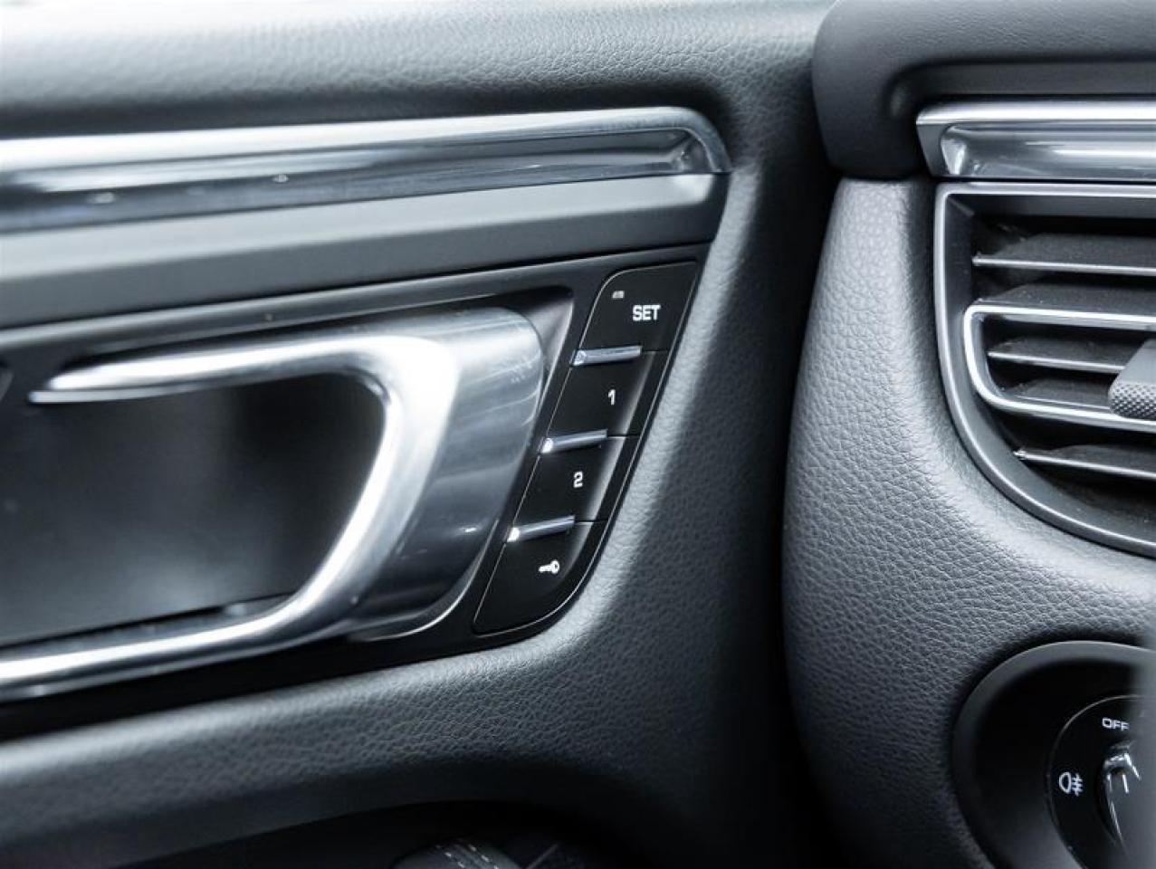 2025 Porsche Macan  Photo