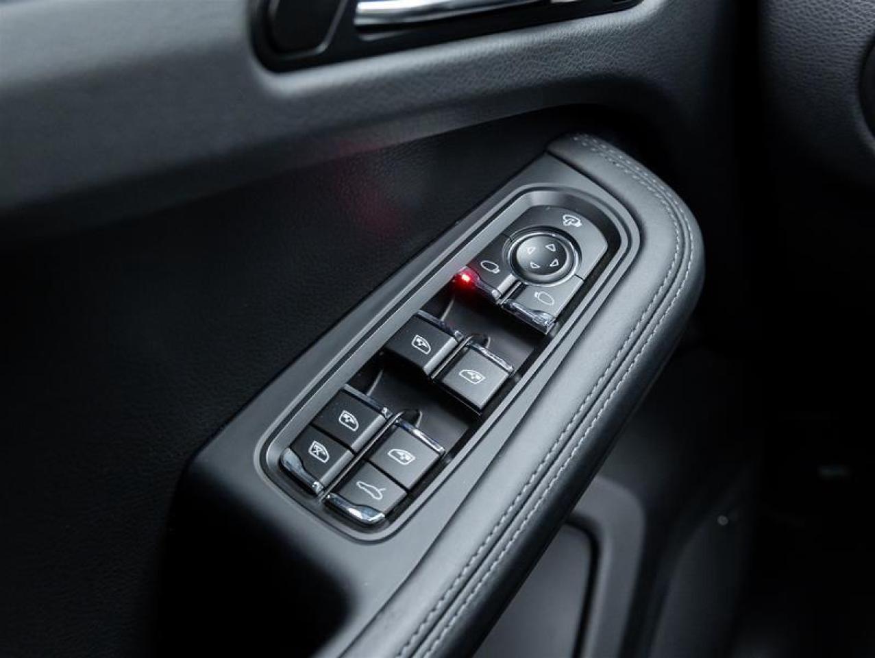 2025 Porsche Macan  Photo