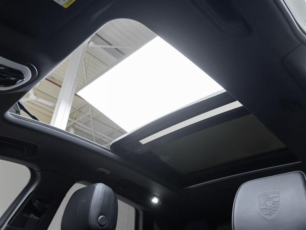 2025 Porsche Macan  Photo