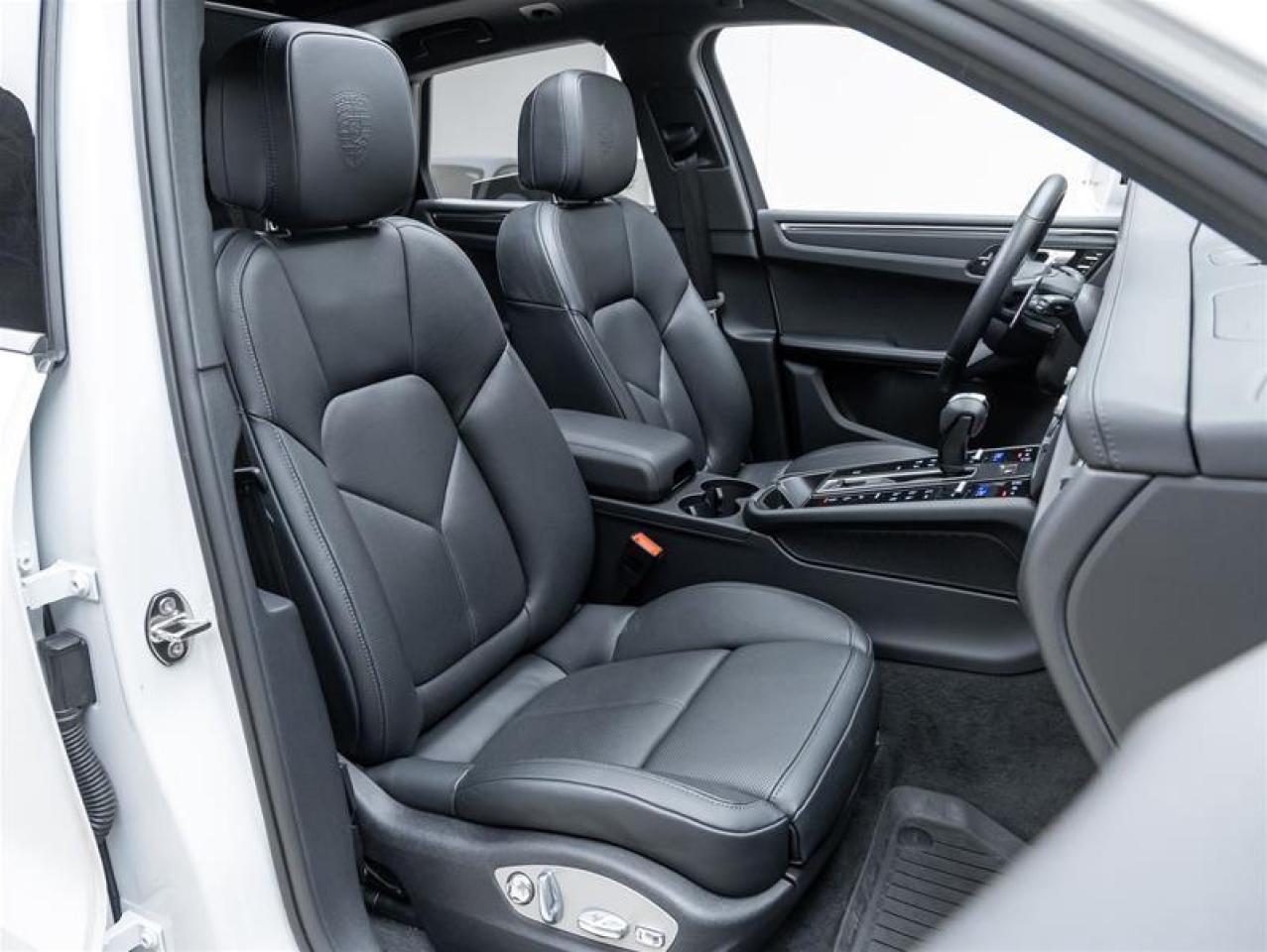 2025 Porsche Macan  Photo