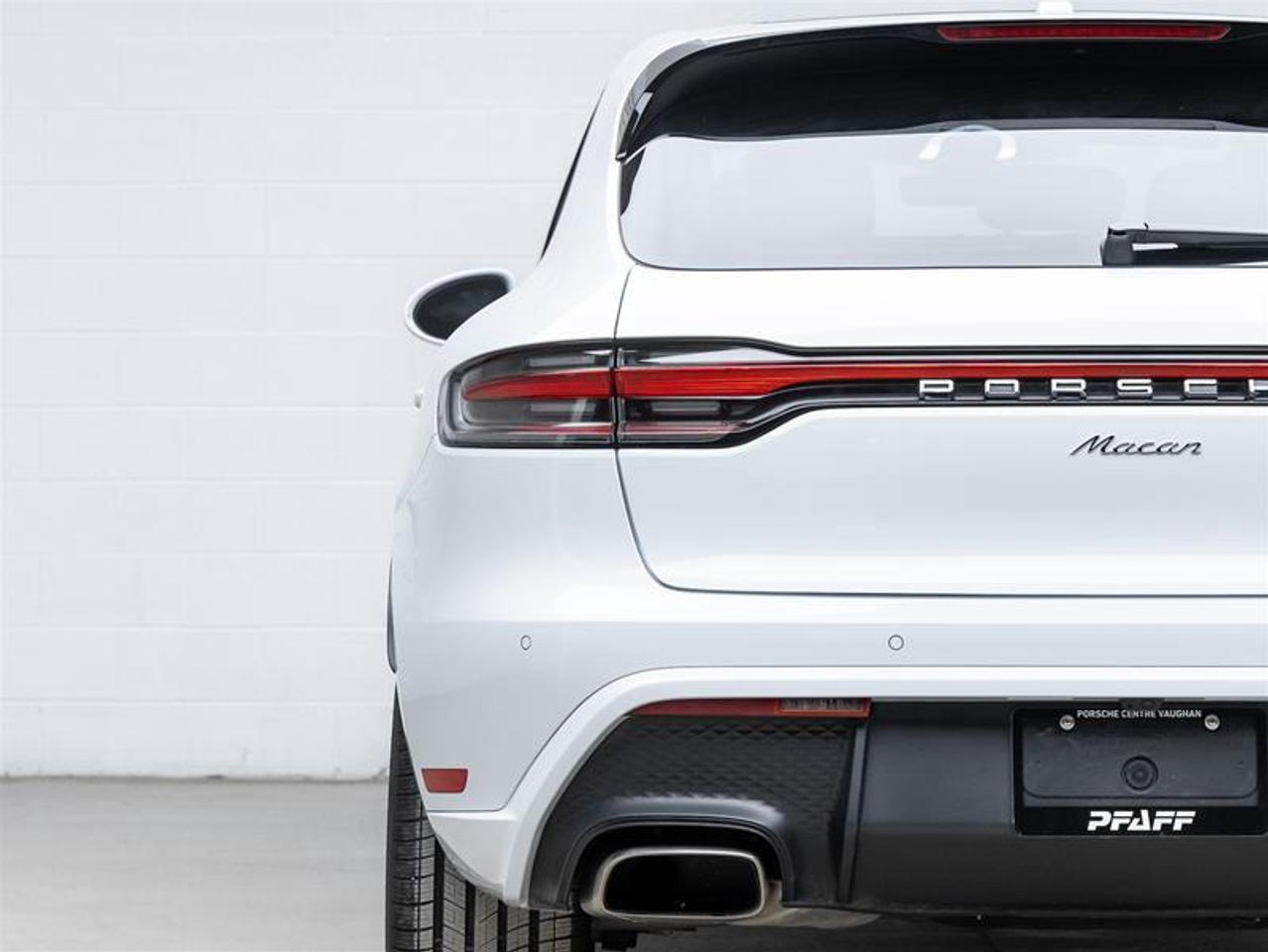 2025 Porsche Macan  Photo