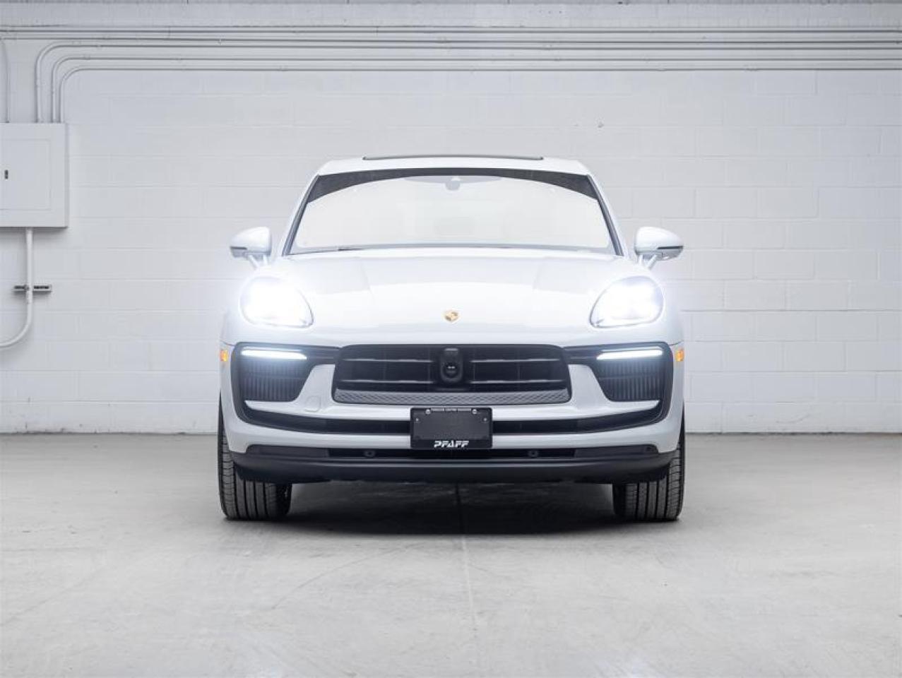2025 Porsche Macan  Photo