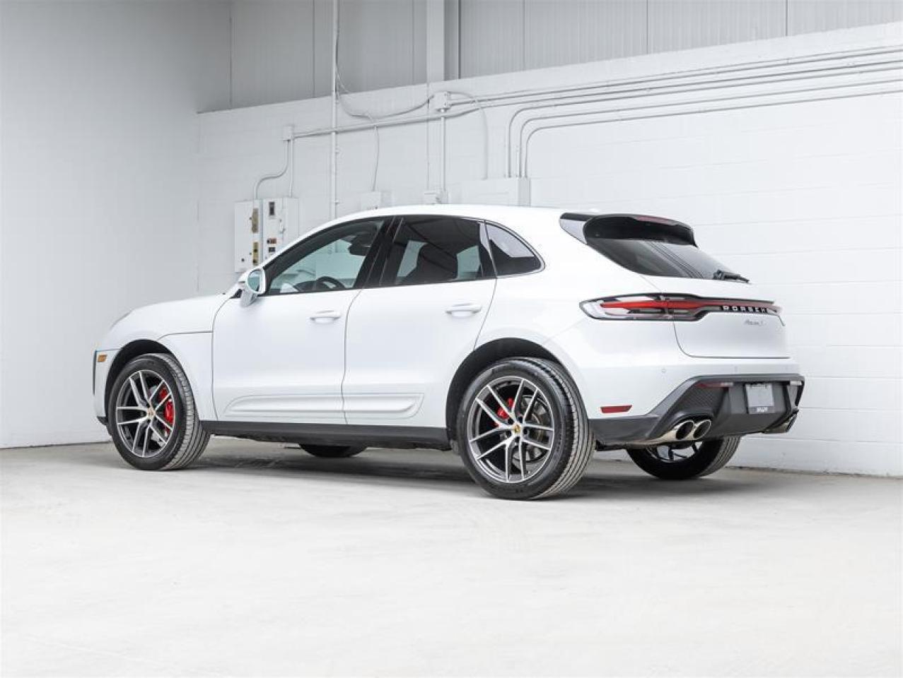 2025 Porsche Macan  Photo