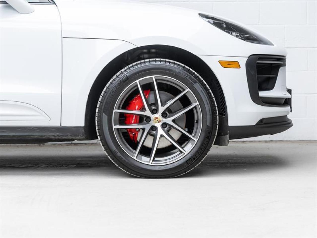 2025 Porsche Macan  Photo