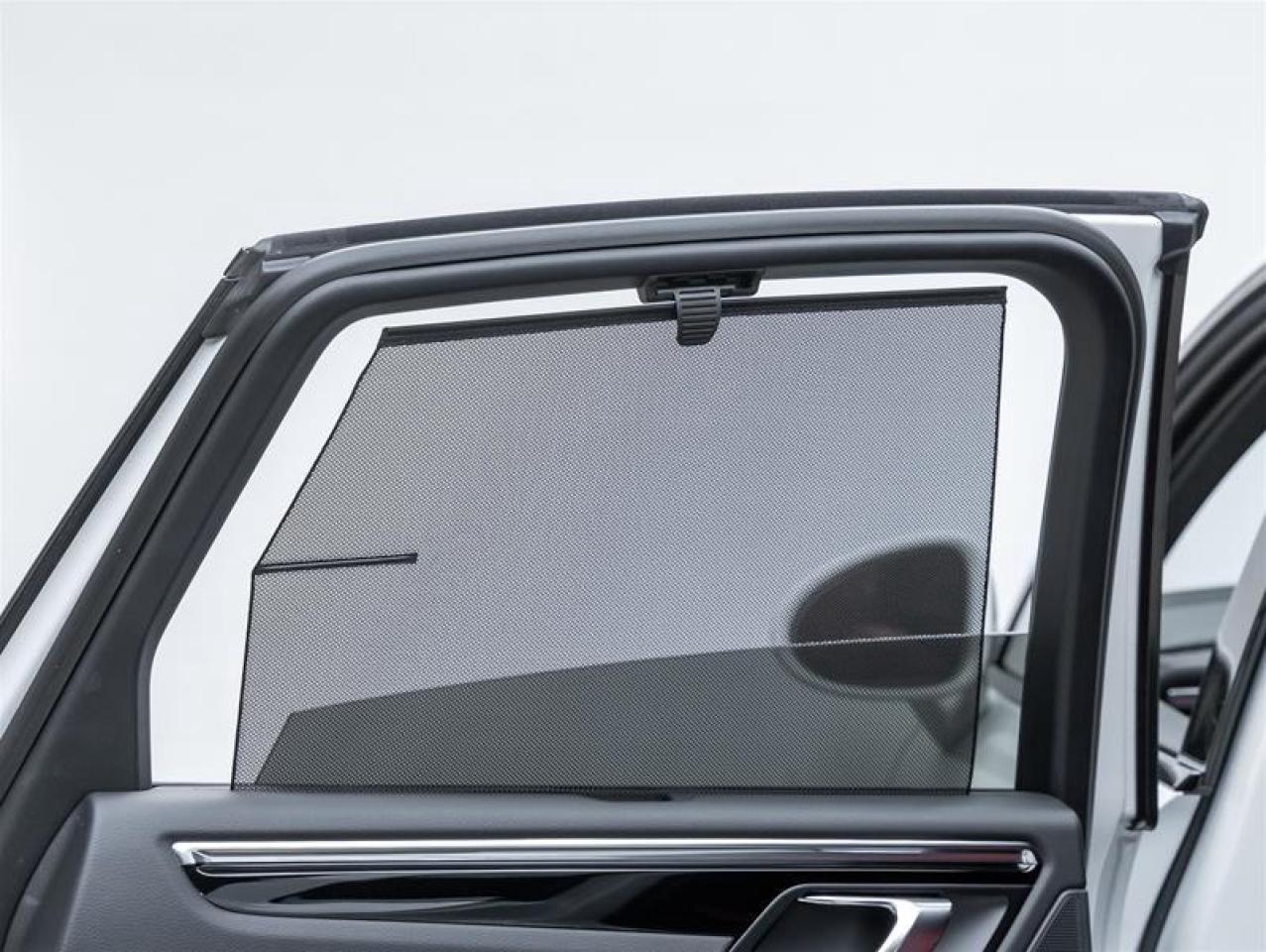 2025 Porsche Macan  Photo