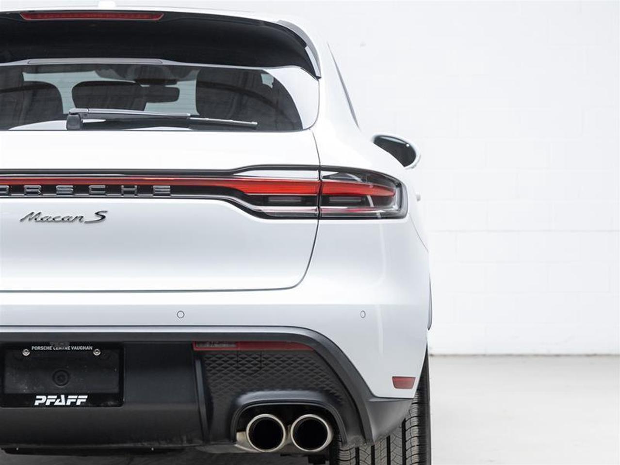 2025 Porsche Macan  Photo