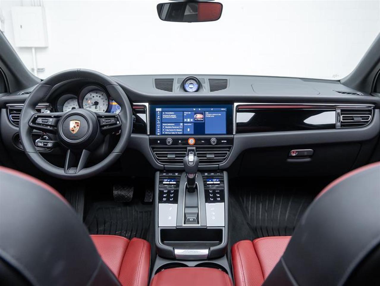 2025 Porsche Macan  Photo