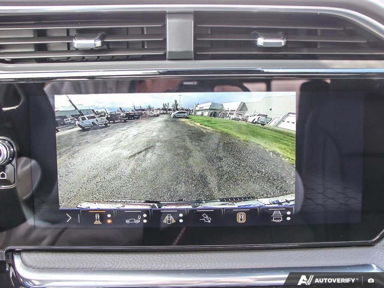 2026 GMC Sierra 1500 Crew Cab Short Box 4-Wheel Drive Denali Photo