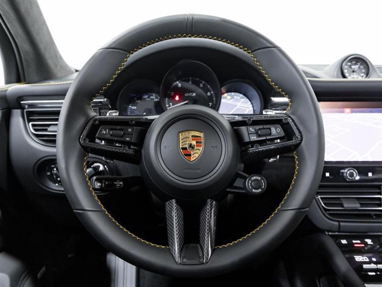 2026 Porsche Macan  Photo