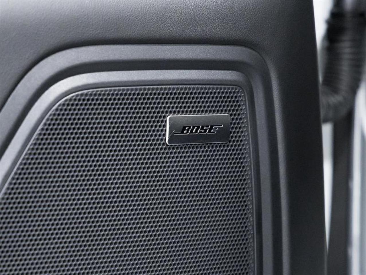 2026 Porsche Macan  Photo