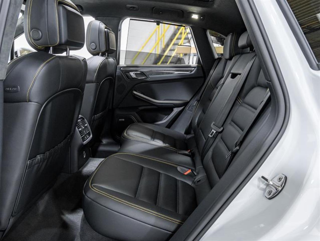 2026 Porsche Macan  Photo