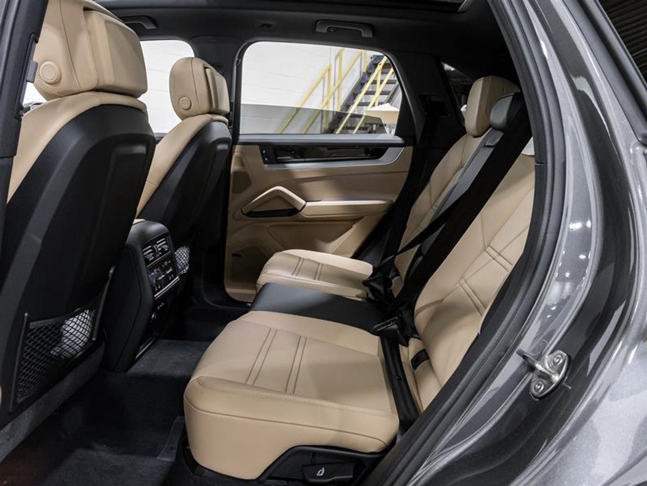 2026 Porsche Cayenne  Photo